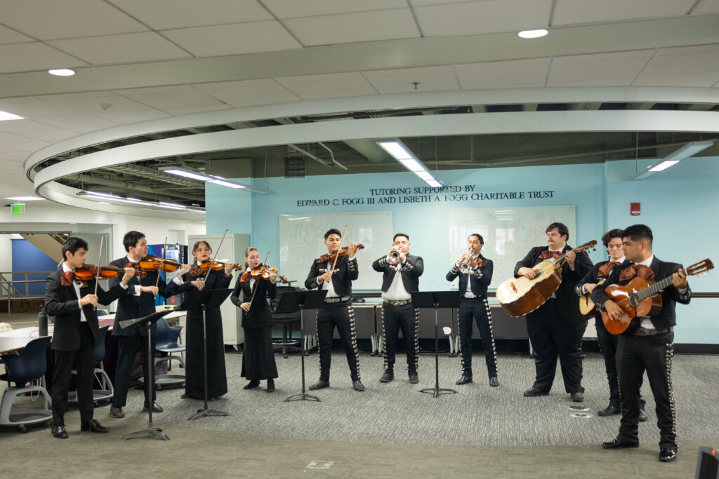 Florida State University's Mariachi Osceola